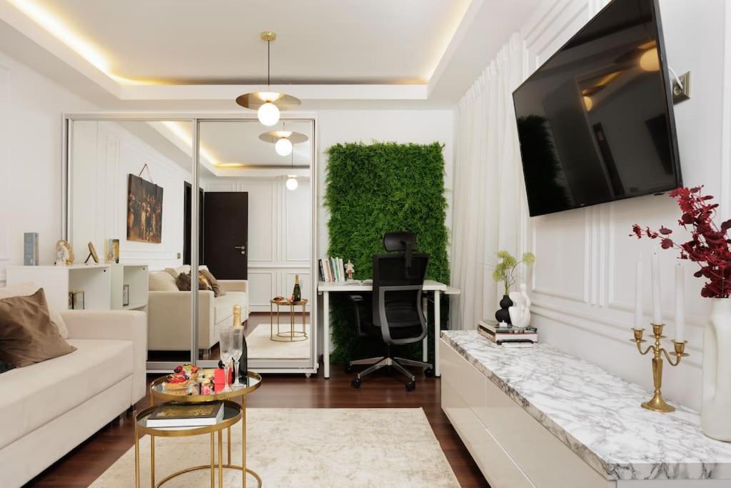 Little Paris Boutique Appartement Boekarest Buitenkant foto