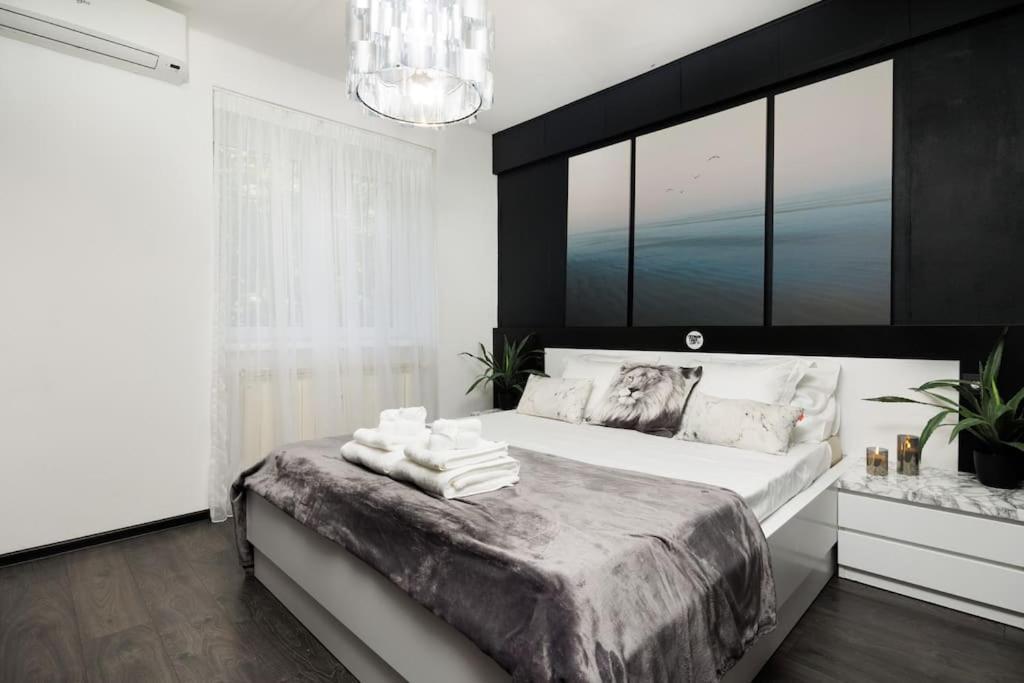 Little Paris Boutique Appartement Boekarest Buitenkant foto